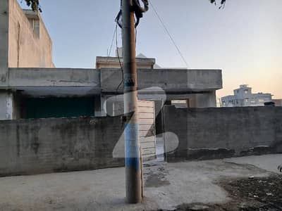 SEMI COMMERCIAL 1 KANAL DOUBLE STORY HALL FOR *OFFICE,SOFTWARE HOUSE,CLINIC* AT 150FT ROAD IDEAL LOCATION IN LDA AVENUE BLOCK M SEMI COMMERCIAL 1 KANAL DOUBLE STORY HALL FOR *OFFICE,SOFTWARE HOUSE,CLINIC* AT 150FT ROAD IDEAL LOCATION IN LDA AVENUE BLOCK M