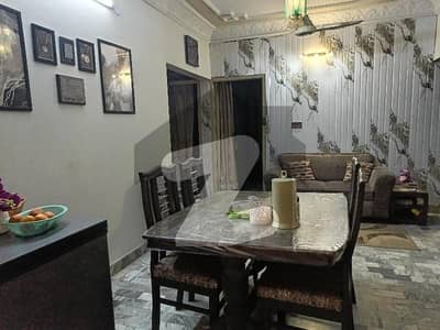 ناظم آباد کراچی میں 3 کمروں کا 5 مرلہ فلیٹ 1.1 کروڑ میں برائے فروخت۔