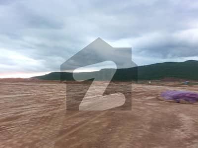 مارگلہ انکلیو اسلام آباد میں 10 مرلہ رہائشی پلاٹ 3.86 کروڑ میں برائے فروخت۔