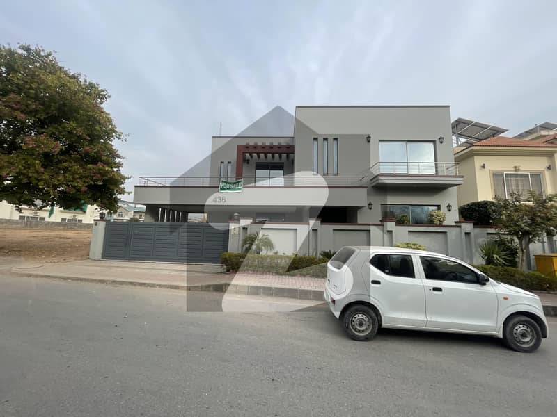 بحریہ ٹاؤن فیز 5 بحریہ ٹاؤن راولپنڈی,راولپنڈی میں 5 کمروں کا 1 کنال مکان 8.2 کروڑ میں برائے فروخت۔ بحریہ ٹاؤن فیز 5 بحریہ ٹاؤن راولپنڈی,راولپنڈی میں 5 کمروں کا 1 کنال مکان 8.2 کروڑ میں برائے فروخت۔