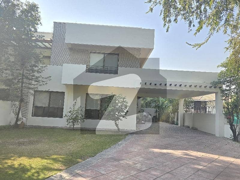 Elegant 5-Bedrooms Triple Storey House for Rent in F-7 Elegant 5-Bedrooms Triple Storey House for Rent in F-7