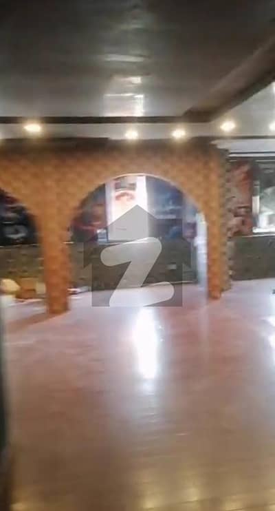 ایف ۔ 11 مرکز ایف ۔ 11,اسلام آباد میں 2 کمروں کا 4 مرلہ دفتر 1.3 لاکھ میں کرایہ پر دستیاب ہے۔