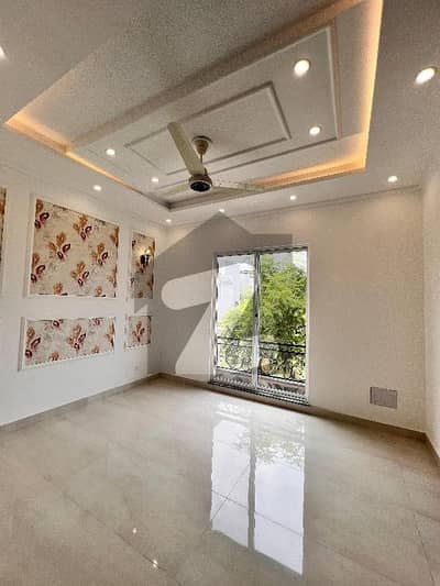 3 Marla Brand New Modern Design Luxury House in KB colony Main Air Port Road for sale