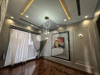 لیک سٹی میڈوز فیز 1 - بلاک بی لیک سٹی میڈوز فیز 1,لیک سٹی میڈوز,لاہور میں 5 کمروں کا 1 کنال مکان 8.5 کروڑ میں برائے فروخت۔ لیک سٹی میڈوز فیز 1 - بلاک بی لیک سٹی میڈوز فیز 1,لیک سٹی میڈوز,لاہور میں 5 کمروں کا 1 کنال مکان 8.5 کروڑ میں برائے فروخت۔