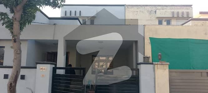 پنجاب گورنمنٹ سرونٹ سوسائٹی ۔ بلاک سی پنجاب گورنمنٹ سرونٹ ہاؤسنگ فاؤنڈیشن,لاہور میں 2 کمروں کا 10 مرلہ مکان 2.6 کروڑ میں برائے فروخت۔