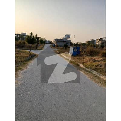 یونیورسٹی ٹاؤن ۔ بلاک بی یونیورسٹی ٹاؤن,اسلام آباد میں 10 مرلہ رہائشی پلاٹ 58.0 لاکھ میں برائے فروخت۔