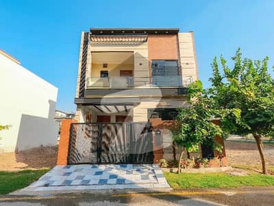 پارک ویو سٹی - ٹیولپ بلاک پارک ویو سٹی,لاہور میں 4 کمروں کا 5 مرلہ مکان 2.25 کروڑ میں برائے فروخت۔