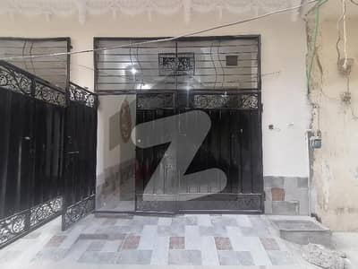 پیکو روڈ لاہور میں 3 کمروں کا 3 مرلہ مکان 1.35 کروڑ میں برائے فروخت۔