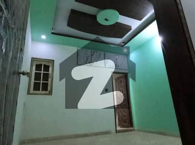 اللہ والا ٹاؤن کورنگی,کراچی میں 2 کمروں کا 2 مرلہ فلیٹ 23.0 لاکھ میں برائے فروخت۔ اللہ والا ٹاؤن کورنگی,کراچی میں 2 کمروں کا 2 مرلہ فلیٹ 23.0 لاکھ میں برائے فروخت۔