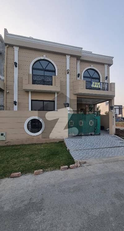 ORIGINAL PICTURE 5MARLA BRAND NEW HOUSE FOR SALE