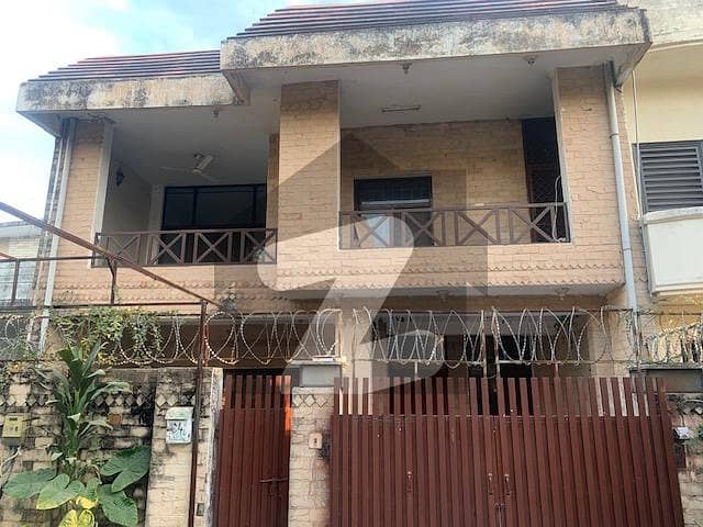30x70 House available for Sale@ G-8/2 Islamabad 30x70 House available for Sale@ G-8/2 Islamabad