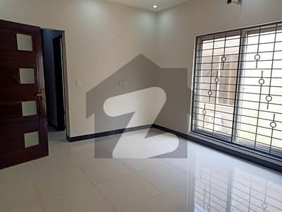 بحریہ ٹاؤن سیکٹرڈی بحریہ ٹاؤن,لاہور میں 3 کمروں کا 5 مرلہ مکان 70.0 ہزار میں کرایہ پر دستیاب ہے۔ بحریہ ٹاؤن سیکٹرڈی بحریہ ٹاؤن,لاہور میں 3 کمروں کا 5 مرلہ مکان 70.0 ہزار میں کرایہ پر دستیاب ہے۔