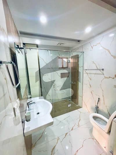 Brand New Brig House 5 Bedrooms Neat and Clean Well maintaine near park and markit avlialab for Rent in Askari 10 sector S.