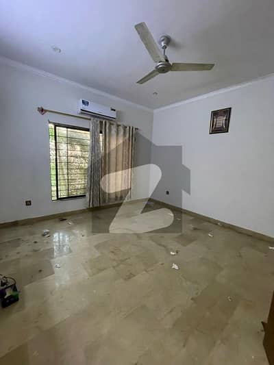 ڈی ایچ اے فیز 7 ایکسٹینشن ڈی ایچ اے ڈیفینس,کراچی میں 4 کمروں کا 5 مرلہ مکان 1.55 لاکھ میں کرایہ پر دستیاب ہے۔ ڈی ایچ اے فیز 7 ایکسٹینشن ڈی ایچ اے ڈیفینس,کراچی میں 4 کمروں کا 5 مرلہ مکان 1.55 لاکھ میں کرایہ پر دستیاب ہے۔