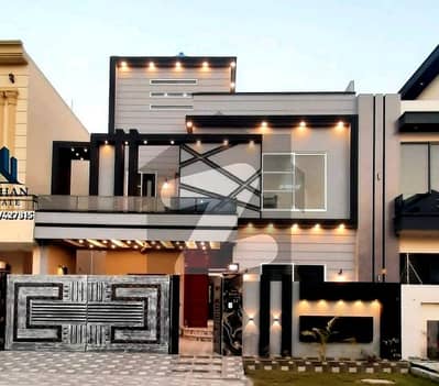 Prime Location Citi Housing Society House Sized 10 Marla Is Available