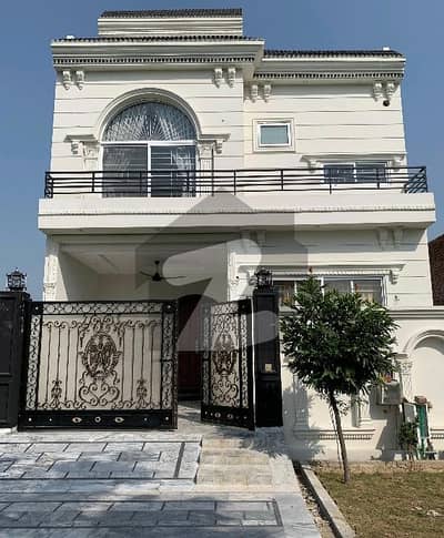 Get An Attractive Prime Location House In Gujranwala Under Rs. 17500000 Get An Attractive Prime Location House In Gujranwala Under Rs. 17500000