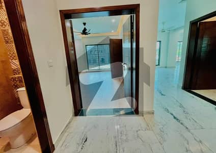 Army Housing Compex 13.14 MARLA 4 BED FLAT AVAIABLE SEC S ASKARI 10 LHR CANTT