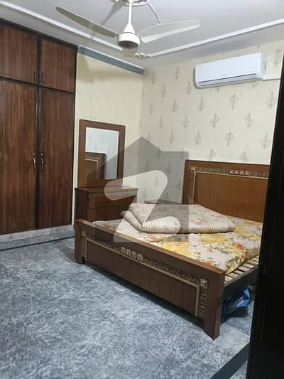 کیولری ایکسٹینشن لاہور میں 1 کمرے کا 3 مرلہ فلیٹ 45.0 ہزار میں کرایہ پر دستیاب ہے۔