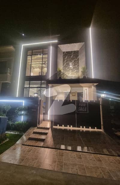 ORIGINAL PICTURE 5MARLA BRAND NEW HOUSE FOR SALE