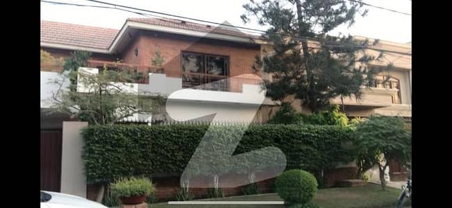500 Yards Bungalow For Sale In DHA Phase 7
