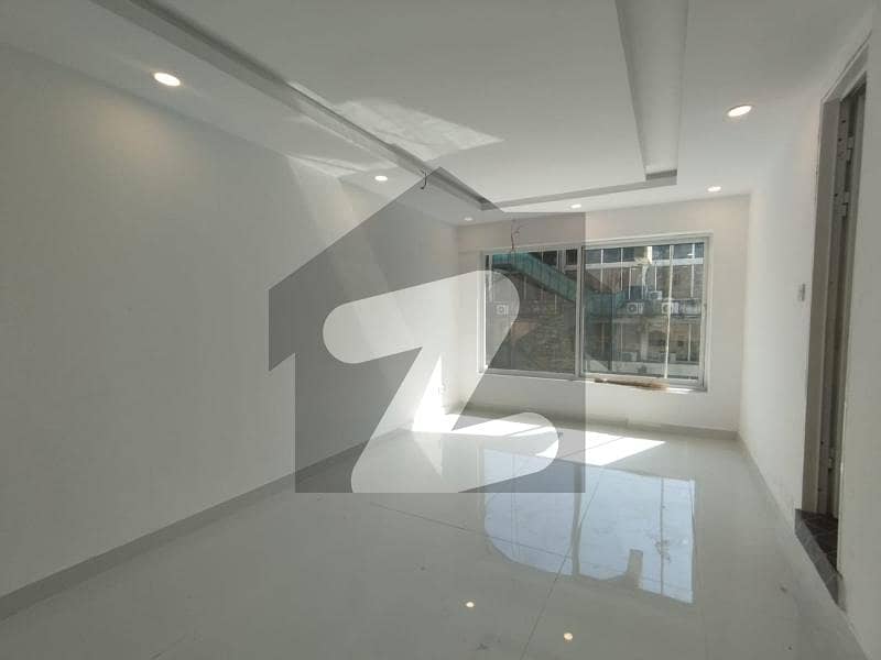 بلیو ایریا اسلام آباد میں 6 مرلہ دفتر 6.56 کروڑ میں برائے فروخت۔ بلیو ایریا اسلام آباد میں 6 مرلہ دفتر 6.56 کروڑ میں برائے فروخت۔