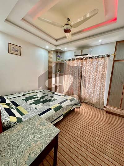 بحریہ ٹاؤن فیز 8 بحریہ ٹاؤن راولپنڈی,راولپنڈی میں 1 کمرے کا 2 مرلہ فلیٹ 40.0 ہزار میں کرایہ پر دستیاب ہے۔