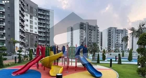 10 MARLA 3 BEDROOMS APARTMENT AVAILABLE FOR SALE