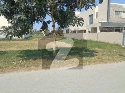 10 marla possession plot available for sale in new super town