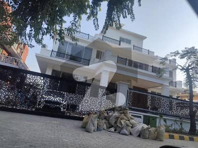 HOUSE FOR RENT IN F-7