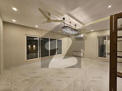 ایف ۔ 6 اسلام آباد میں 6 کمروں کا 2 کنال مکان 79.0 کروڑ میں برائے فروخت۔