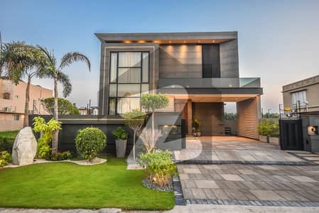 01 Kanal Magnificent Ultra Modern Double Height Lobby Bungalow For Sale