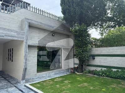 شادمان لاہور میں 3 کمروں کا 1 کنال بالائی پورشن 1.2 لاکھ میں کرایہ پر دستیاب ہے۔