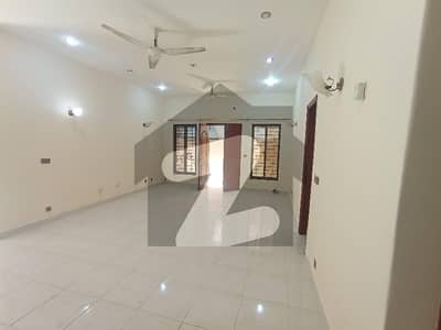 ڈی ایچ اے فیز 6 ڈی ایچ اے ڈیفینس,کراچی میں 4 کمروں کا 1 کنال زیریں پورشن 2.75 لاکھ میں کرایہ پر دستیاب ہے۔ ڈی ایچ اے فیز 6 ڈی ایچ اے ڈیفینس,کراچی میں 4 کمروں کا 1 کنال زیریں پورشن 2.75 لاکھ میں کرایہ پر دستیاب ہے۔