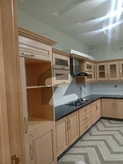 10 Marla upper portion avelable for rent in media town block B