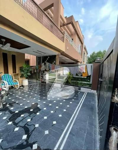 بحریہ ٹاؤن رفیع بلاک بحریہ ٹاؤن سیکٹر ای,بحریہ ٹاؤن,لاہور میں 5 کمروں کا 10 مرلہ مکان 3.0 کروڑ میں برائے فروخت۔ بحریہ ٹاؤن رفیع بلاک بحریہ ٹاؤن سیکٹر ای,بحریہ ٹاؤن,لاہور میں 5 کمروں کا 10 مرلہ مکان 3.0 کروڑ میں برائے فروخت۔