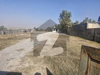 ترنول اسلام آباد میں 3 کنال گودام 1.5 لاکھ میں کرایہ پر دستیاب ہے۔