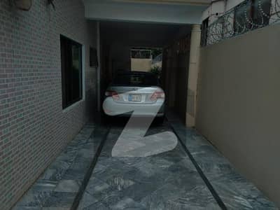 UPPER PORTION FOR RENT IN F-7