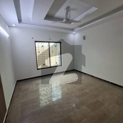 پی سی ایس آئی آر ہاؤسنگ سکیم فیز 2 پی سی ایس آئی آر ہاؤسنگ سکیم,لاہور میں 3 کمروں کا 1 کنال بالائی پورشن 1.2 لاکھ میں کرایہ پر دستیاب ہے۔