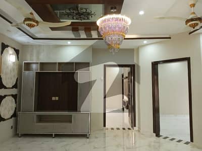 10 Marla slightly Use Upper Portion For Rent In Bahria Town Lahore
