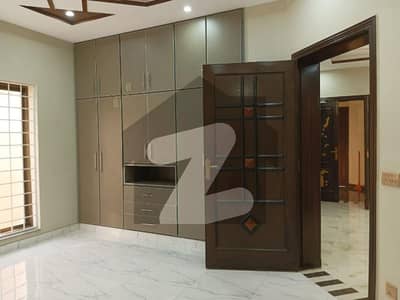 10 Marla Slightly Use Upper Portion For Rent In Overseas B Block Bahria Town Lahore