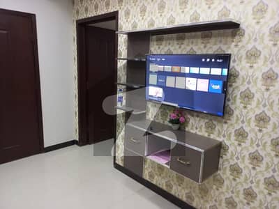 بحریہ ٹاؤن نشتر بلاک بحریہ ٹاؤن سیکٹر ای,بحریہ ٹاؤن,لاہور میں 8 کمروں کا 5 مرلہ عمارت 35.0 ہزار میں کرایہ پر دستیاب ہے۔