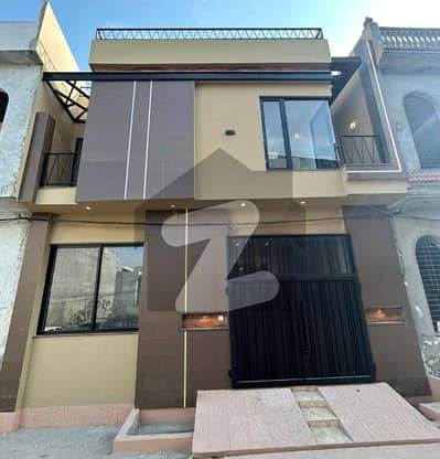 خدا بخش کالونی کینٹ,لاہور میں 3 کمروں کا 3 مرلہ مکان 1.49 کروڑ میں برائے فروخت۔