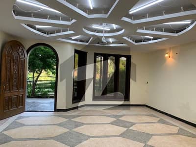 HOUSE FOR RENT IN F-7