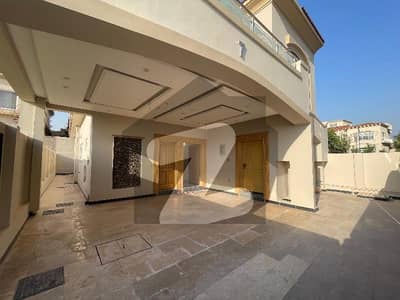 بحریہ انکلیو - سیکٹر سی 1 بحریہ انکلیو,بحریہ ٹاؤن,اسلام آباد میں 5 کمروں کا 10 مرلہ مکان 4.5 کروڑ میں برائے فروخت۔ بحریہ انکلیو - سیکٹر سی 1 بحریہ انکلیو,بحریہ ٹاؤن,اسلام آباد میں 5 کمروں کا 10 مرلہ مکان 4.5 کروڑ میں برائے فروخت۔