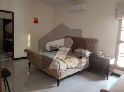 ڈی ایچ اے فیز 7 ڈی ایچ اے ڈیفینس,کراچی میں 4 کمروں کا 1 کنال بالائی پورشن 2.9 لاکھ میں کرایہ پر دستیاب ہے۔