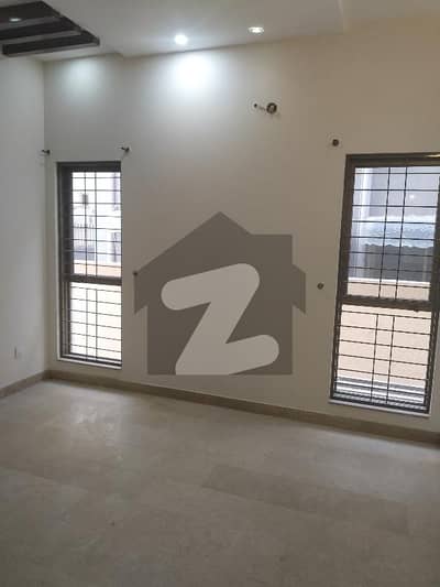 ڈی ایچ اے فیز 3 - بلاک ڈبل ایکس فیز 3,ڈیفنس (ڈی ایچ اے),لاہور میں 5 کمروں کا 11 مرلہ مکان 1.98 لاکھ میں کرایہ پر دستیاب ہے۔ ڈی ایچ اے فیز 3 - بلاک ڈبل ایکس فیز 3,ڈیفنس (ڈی ایچ اے),لاہور میں 5 کمروں کا 11 مرلہ مکان 1.98 لاکھ میں کرایہ پر دستیاب ہے۔