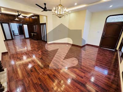 Renovated 5 Bedrooms Independent House For Rent In F-8 Islamabad