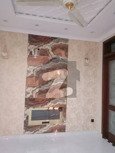 پارک ویو سٹی لاہور میں 3 کمروں کا 10 مرلہ بالائی پورشن 65.0 ہزار میں کرایہ پر دستیاب ہے۔