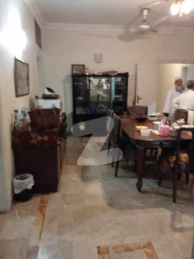 ڈی ایچ اے فیز 1 ڈی ایچ اے ڈیفینس,کراچی میں 6 کمروں کا 1 کنال مکان 9.5 کروڑ میں برائے فروخت۔