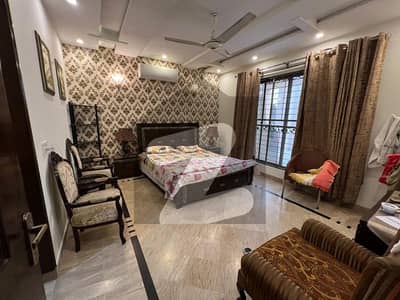 ڈی ایچ اے فیز 5 ڈیفنس (ڈی ایچ اے),لاہور میں 7 کمروں کا 1 کنال مکان 13.0 کروڑ میں برائے فروخت۔